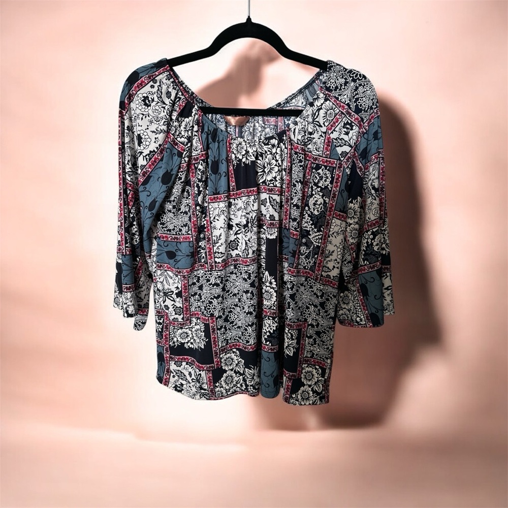 AMANA Elegant Patchwork Blouse with Floral Design